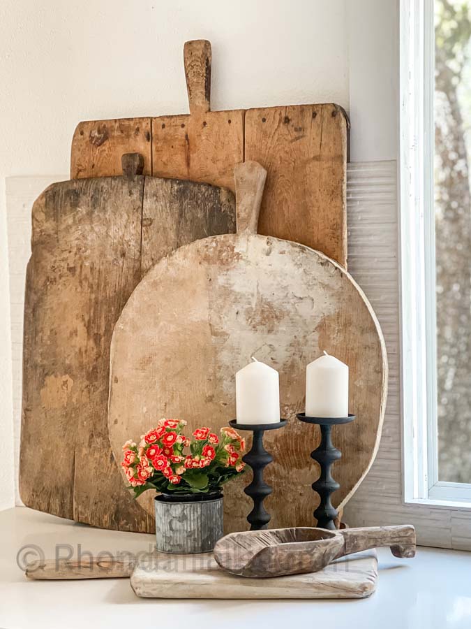 Decorating with Antique Furniture in Modern Farmhouse