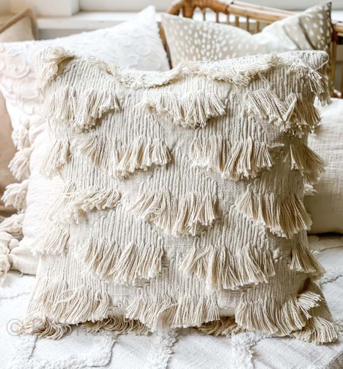 20 Modern Farmhouse Throw Pillows – Hallstrom Home