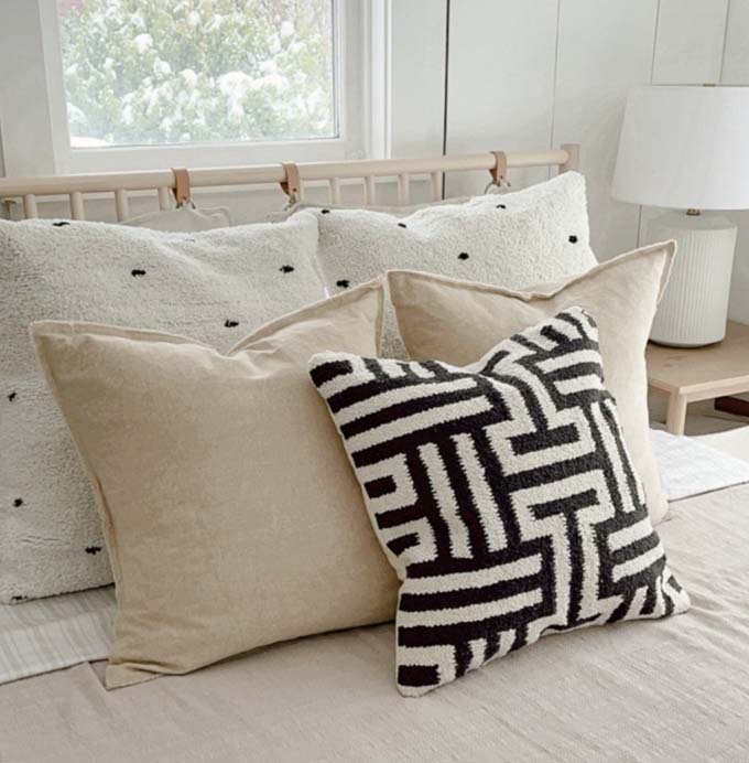 15 of the Cutest Farmhouse Throw Pillows - American Farmhouse Style