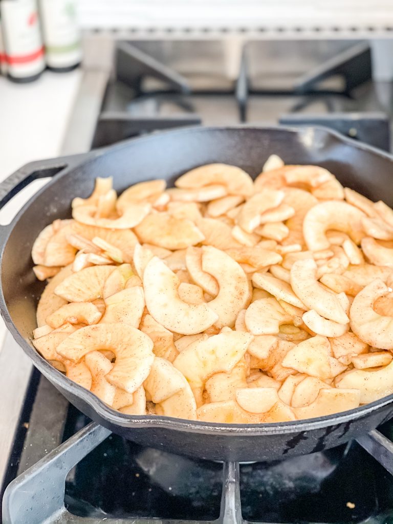 Apple Crumble Crisp / Apple Crumble Recipe With Oats / Apple Crumble Easy / Topping For Apple Crumble / How To Make Apple Crumble / HallstromHome