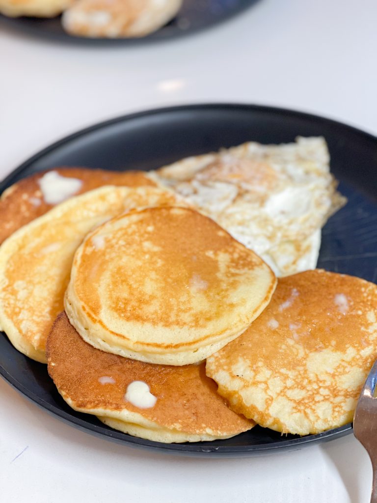 Fluffy Buttermilk Pancake / Fluffy Pancakes With Buttermilk / Best Buttermilk Pancake Recipe / Recipe For Fluffy Buttermilk Pancake / HallstromHome