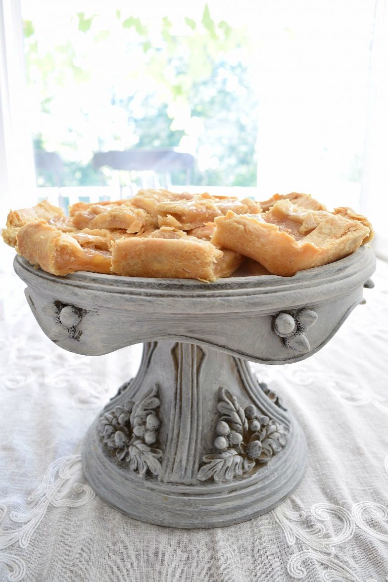 Pear Bars Recipe / Pear Dessert Bars / Pear Bars Taste Of Home / Homemade Pear Bars / Fresh Pear Bars / Homemade Recipe For Pear Bars / HallstromHome