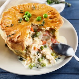 Easy Homemade Chicken Pot Pie / Homemade Chicken Pot Pie Prep / 5 Ingredient Chicken Pot Pie / Easy Dinners For Busy Moms / Hallstromhome