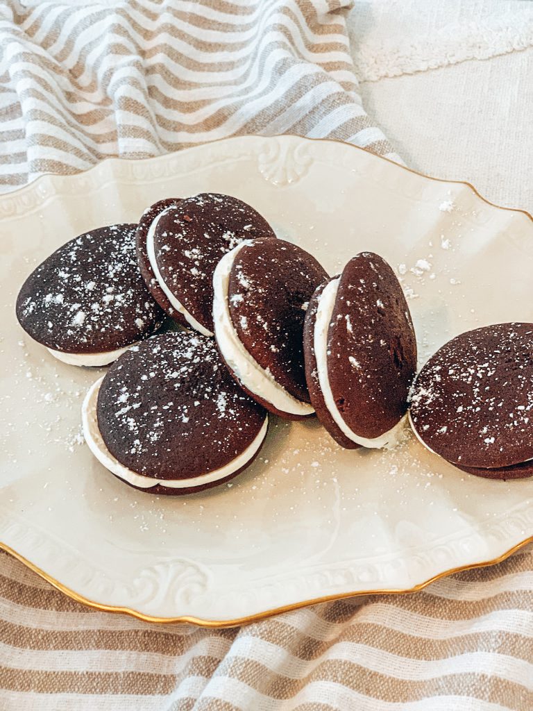 What is whoopie pie filling made of? / Why are my whoopie pies flat? / How to Store Whoopie Pies / Recipe Tips / Hallstromhome