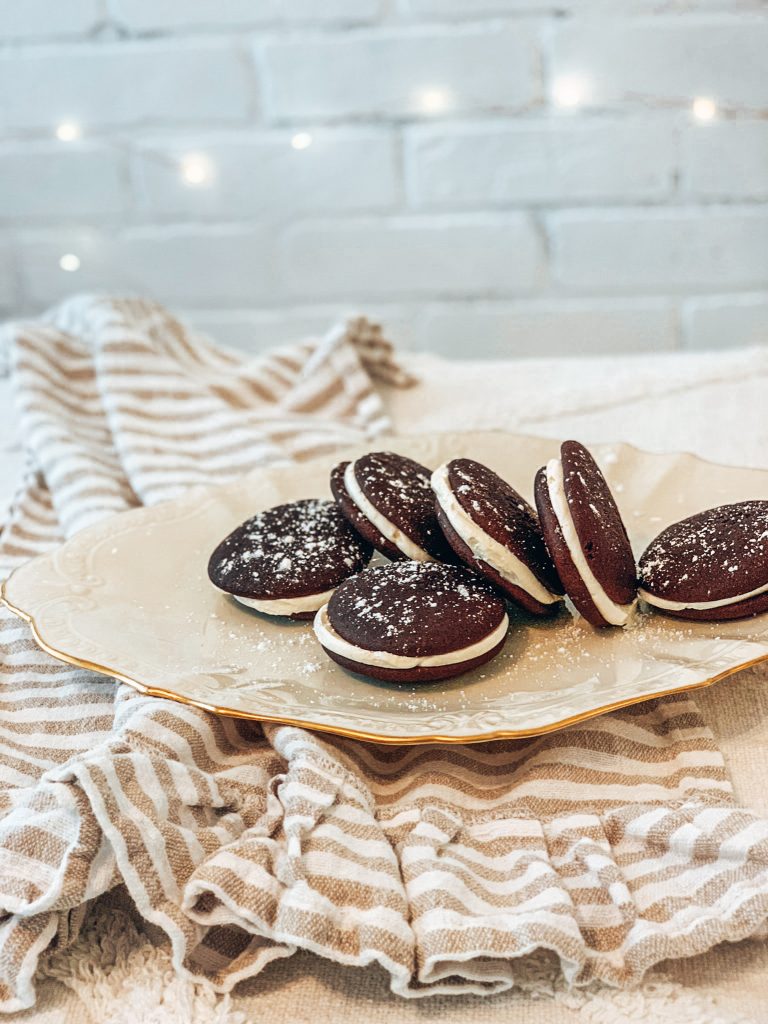 What is whoopie pie filling made of? / Why are my whoopie pies flat? / How to Store Whoopie Pies / Recipe Tips / Hallstromhome