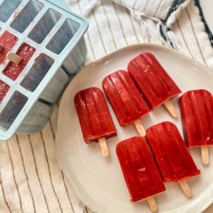 Strawberry Coconut Popsicle/ strawberry popsicle/ summer treat/ summer recipes/ easy recipes/ kids popsicle/ healthy popsicle