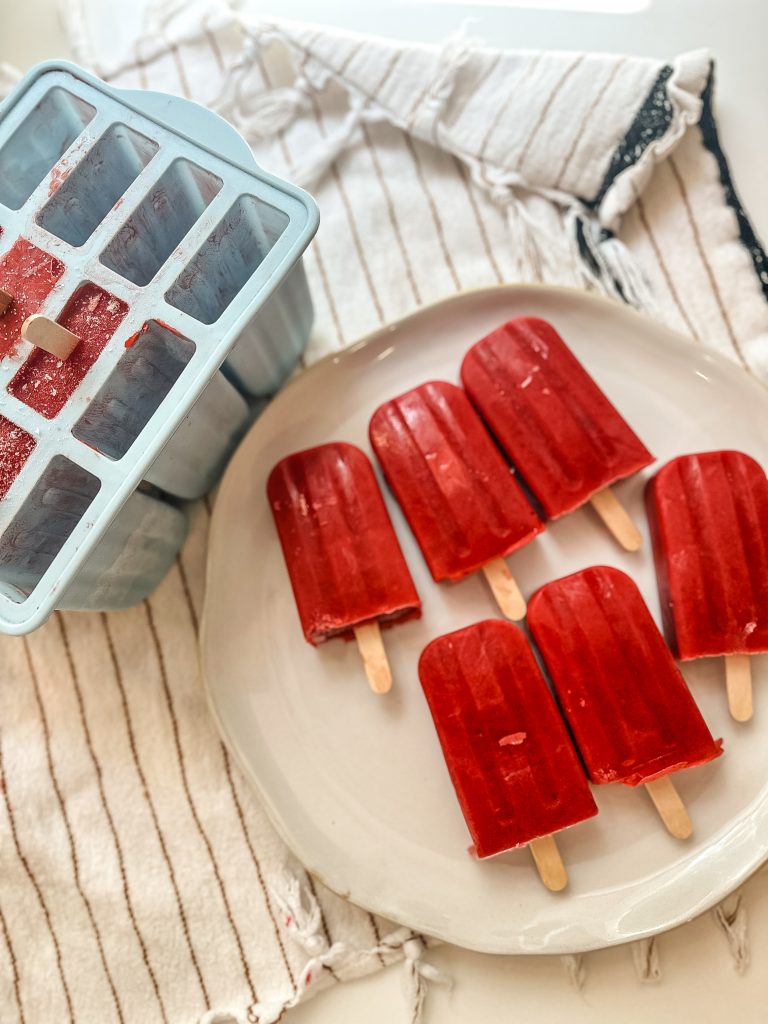 Strawberry Coconut Popsicle/ strawberry popsicle/ summer treat/ summer recipes/ easy recipes/ kids popsicle/ healthy popsicle