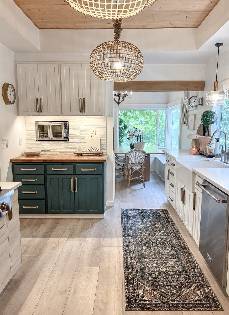 Simple Modern Farmhouse Kitchen